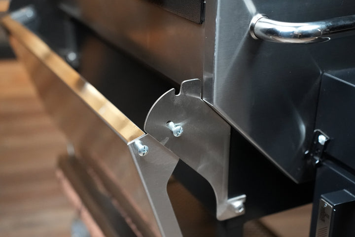 Recteq RT-590 | Pimp My Grill® Tactical Stainless Folding Front Shelf