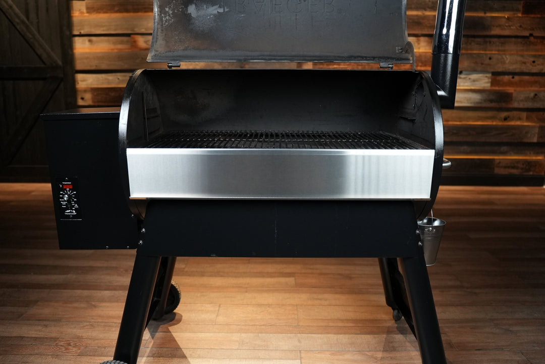 Traeger Pro 34 / Century 885 / Texas | Pimp My Grill® Bodyguard Stainless Steel Grease & Paint Protector